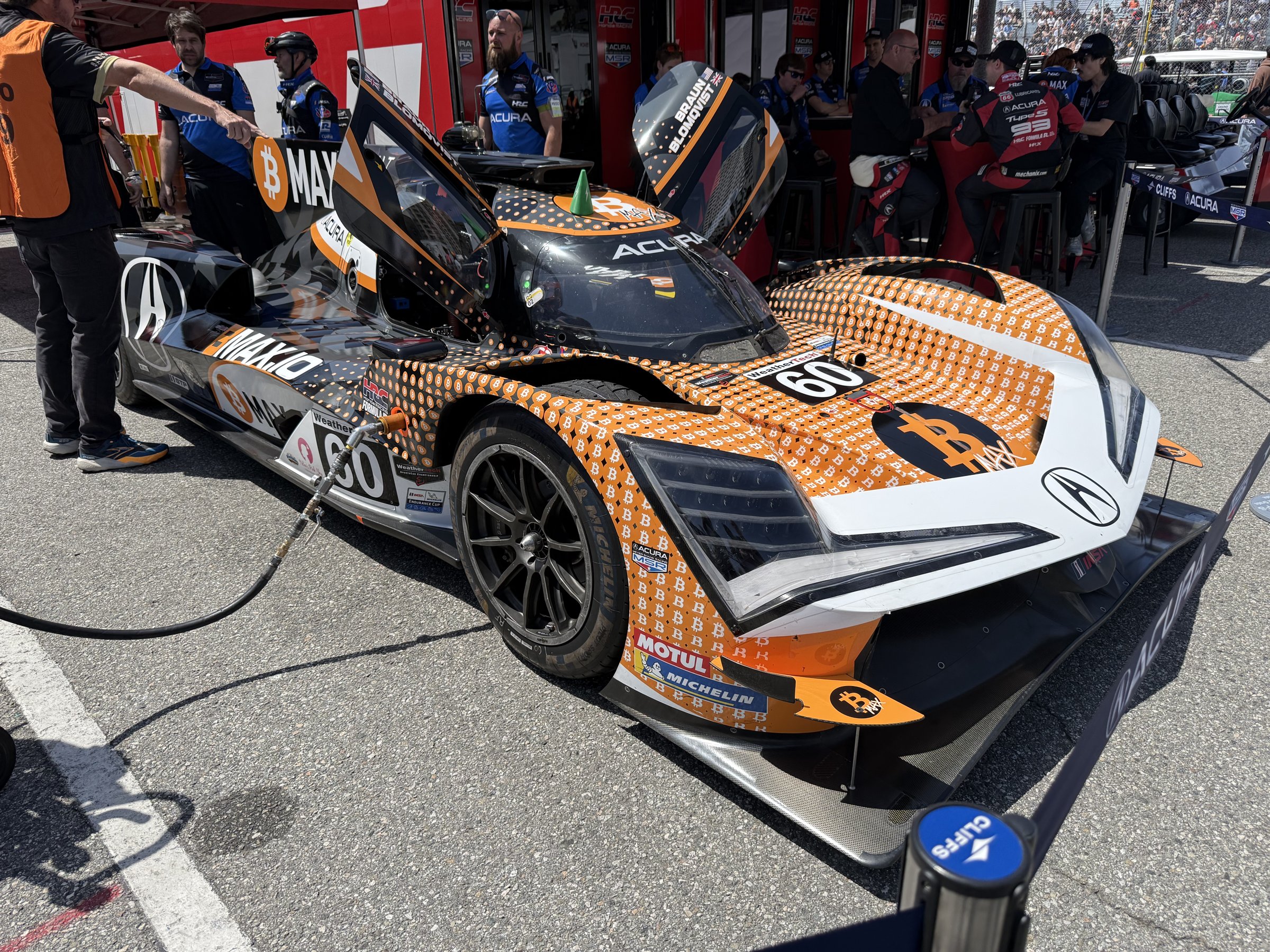 Acura ARX-06 #60 (MAX.10), pit lane